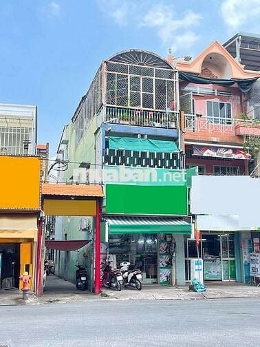 Góc 2 Mặt Tiền Đường Phạm Văn Hai Đối Diện Chợ Và Ngay Ngã Ba Lớn.