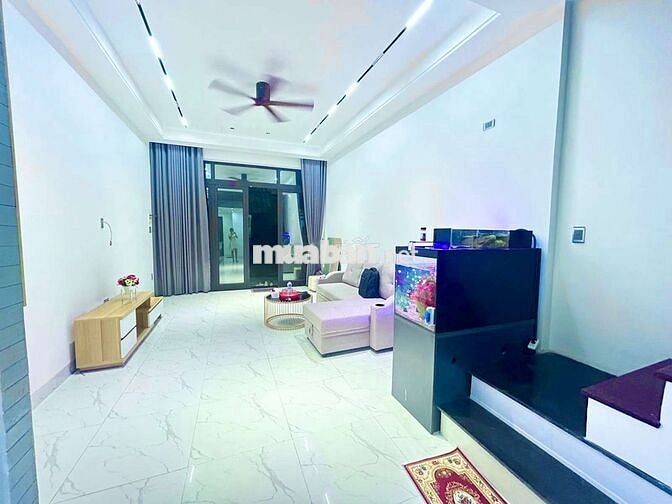 SIÊU PHẨM HẢI CHÂU– BÁN GẤP NHÀ 2 TẦNG – ĐINH CÔNG TRÁNG– VỊ TRÍ VÀNG