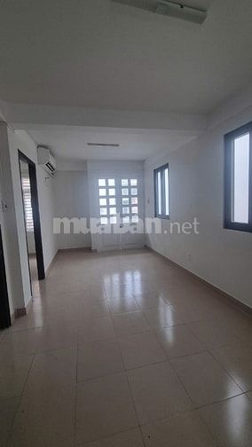 NHÀ 4 TẦNG DT 6m X 9,46m NỞ HẬU 6,5M HẺM 129 NGUYỄN TRÃI NHÀ MỚI