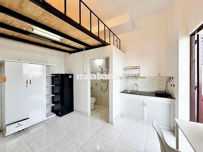 Duplex to full nội thất - Ở được 4 người 4 xe - Gần các Trường đại hoc