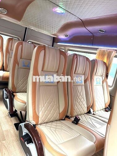 Ford Transit 2017 Luxury - 19000 km