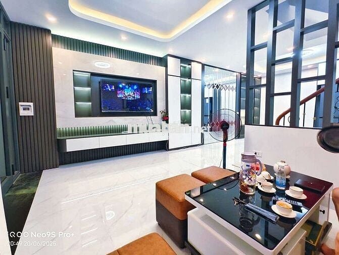 Nhà đẹp ở ngay, trung tâm Đống Đa 51m2* 4 ngủ full đồ hiện đại. Chỉ 9đ