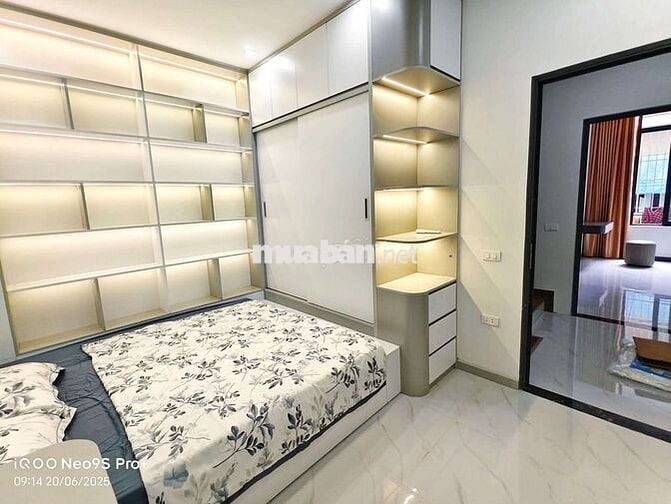 Nhà đẹp ở ngay, trung tâm Đống Đa 51m2* 4 ngủ full đồ hiện đại. Chỉ 9đ