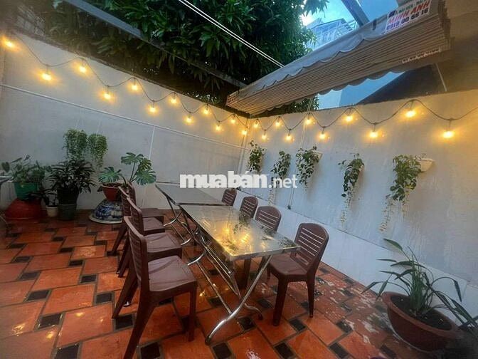 Bán nhà gấp hoàng hoa thám 100m2 bìa hoàn công giá tốt