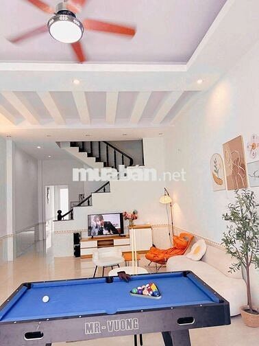 Bán nhà gấp hoàng hoa thám 100m2 bìa hoàn công giá tốt