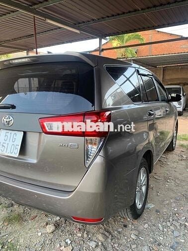 Toyota Innova 2017 2.0E - 140000 km