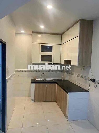 Nhà NC 2 tầng 2PN2WC trung tâm Q10 phù hợp gđ ở, sv ở ghép KDOL rất ok