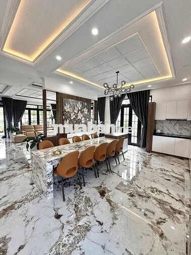 CHO THUÊ VILLA SIÊU ĐẸP FULL NỘI THẤT 330M2 KHU MỸ GIA