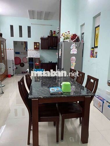 Chủ cần Bán  nhà hẻm oto bìa hoàn công diện tích rộng