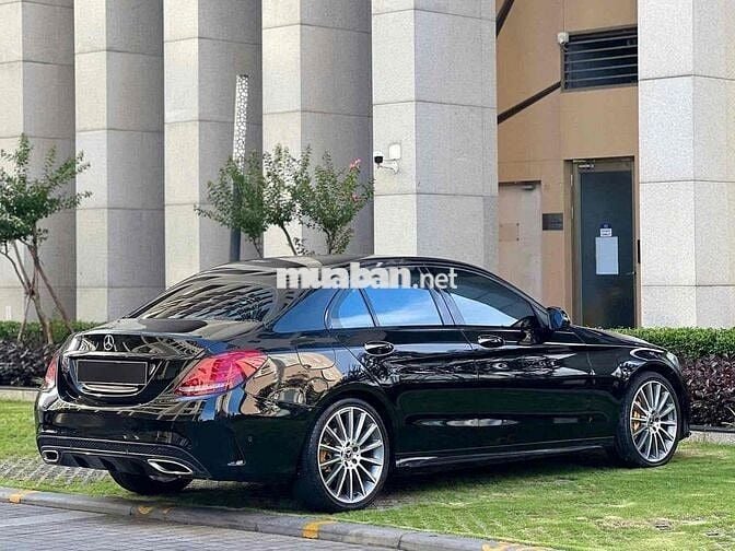 Mercedes Benz C Class 2018 C300 AMG - 70000 km