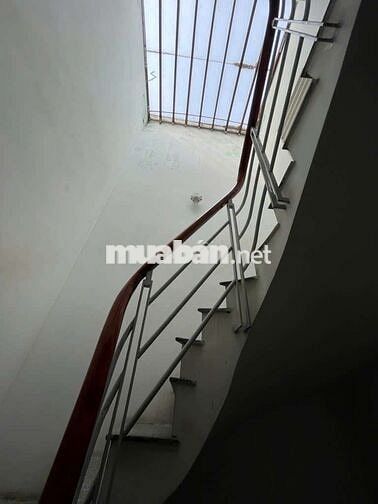NHÀ 3 TẦNG ĐẸP — ĐƯỜNG TÂN KỲ TÂN QUÝ  (4,2m x 13m)