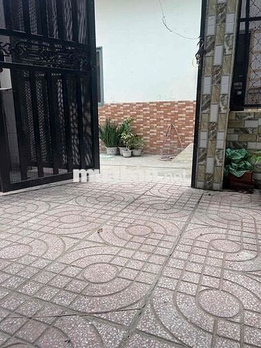 Cần cho thuê nhà rộng rãi, thoáng mát, diện tích rộng. giá rẻ.