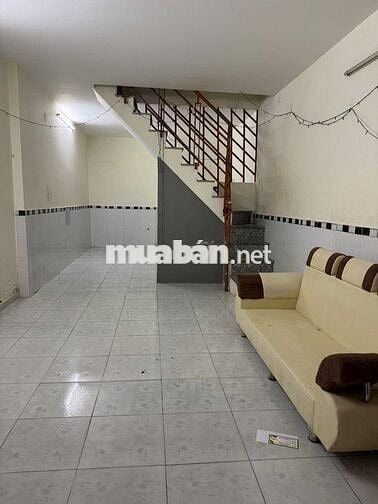 NHÀ TRỆT 1 LẦU- SHR/DSH GIÁ BÁN 1TY050 TRIỆU- MẶT TIỀN HẺM XH LONG HẬU