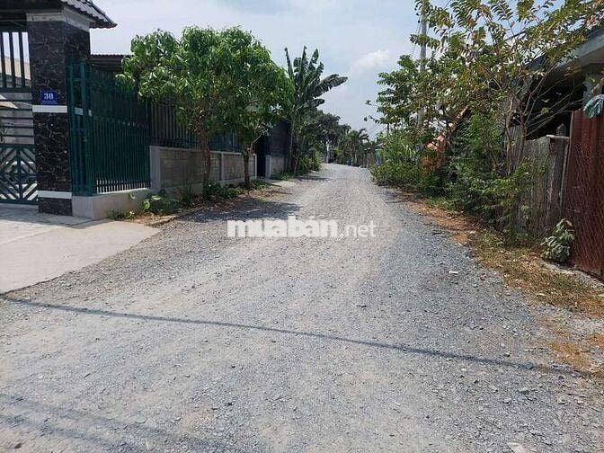 Ngộp lắm rồi đó DT 105m2 góc 2mt đường giá sốc