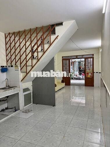 NHÀ TRỆT 1 LẦU- SHR/DSH GIÁ BÁN 1TY050 TRIỆU- MẶT TIỀN HẺM XH LONG HẬU