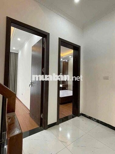 BÁN NHÀ GẦN PHỐ - NGÕ THÔNG HỒ TÂY - KINH DOANH - AN SINH ĐỈNH 9đ