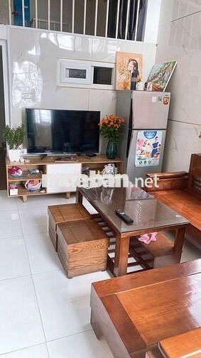 BÁN CCMN TẠI MAI DỊCH - HN, 80M 4 NGỦ 2VS, SỔ ĐỎ ĐẸP CHỈ 2 TỶ HƠN.