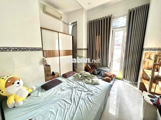CHO THUÊ NHÀ KINH DOANH 4 TẦNG NGAY KHU PHỐ DU LỊCH TTTP GIÁ 35 TRIỆU/