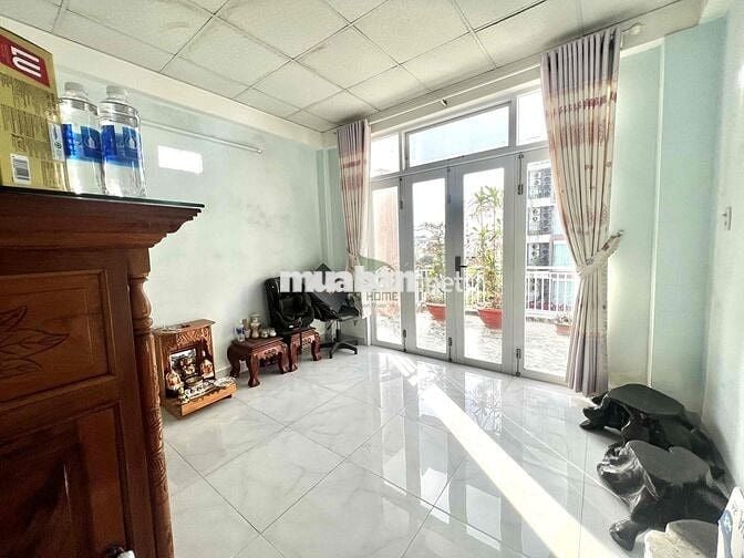 CHO THUÊ NHÀ KINH DOANH 4 TẦNG NGAY KHU PHỐ DU LỊCH TTTP GIÁ 35 TRIỆU/