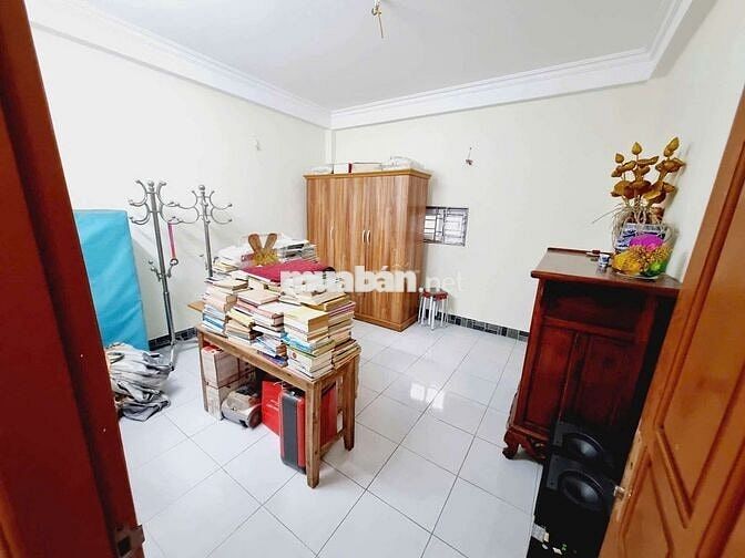 CHO THUÊ NHÀ PHỐ ĐẠI ĐỒNG – Ô TÔ VÀO NHÀ

Diện tích: 50m²4 tầng