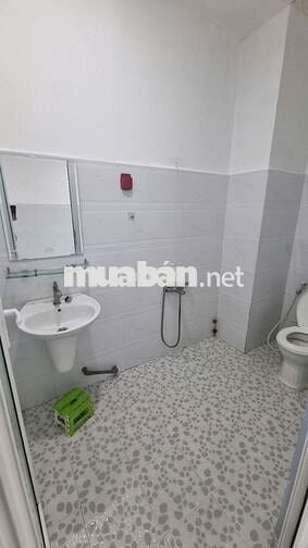 Phòng trọ rộng 40m2, Đường Trường Chinh, Quân. Tân Bình