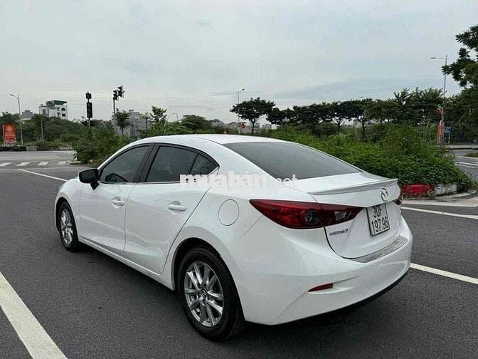 Mazda 3 2018 1.5 AT cuc dep