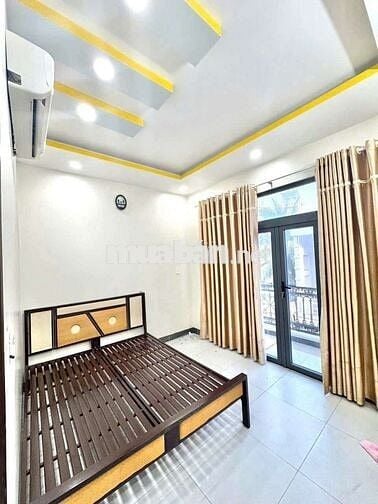Nhà mới đẹp 4 phòng giá 11 triệu
