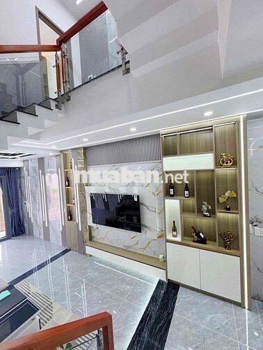 Nhà Đẹp Gần KCN VSIP1 Thuận An, trệt 1 lầu giá chỉ 700 triệu, SHR