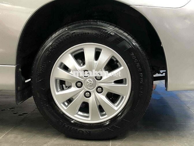 Toyota Innova 2015 2.0G - 189000 km