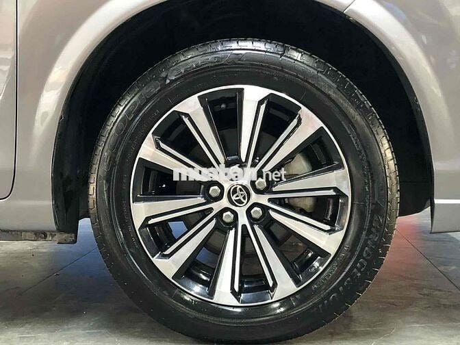Toyota Avanza Premio 2022 CVT - 50000 km
