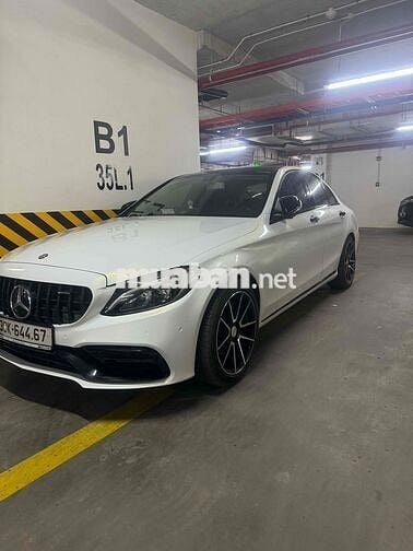 Mercedes Benz C Class 2015 - 80000 km