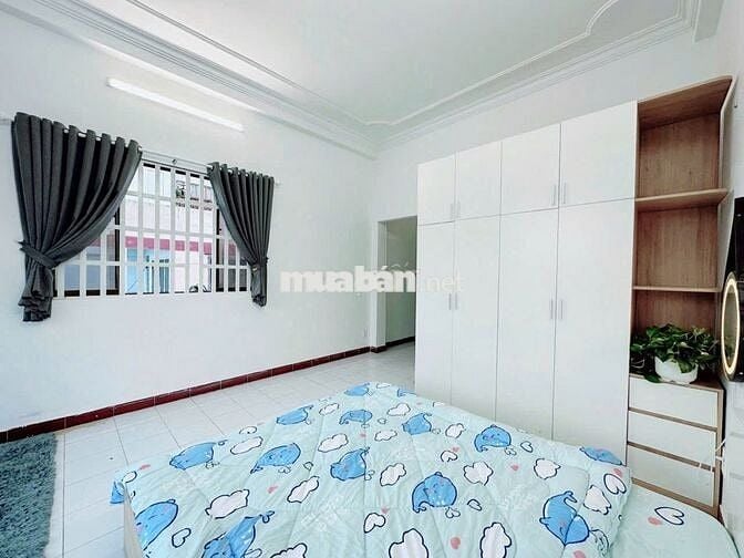 Cho thuê căn hộ dịch vụ studio tách bếp gần Sân Bay