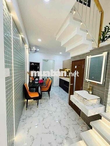 Nhà Thất Sơn, Q10 – 38m², Giá Chỉ 4.15 Tỷ – Hẻm Rộng, Gần Mặt Tiền!
