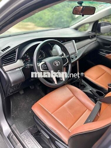 Toyota Innova 2017 2.0E - 84000 km