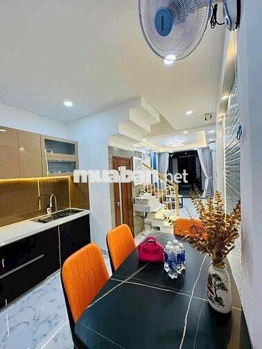 Nhà Thất Sơn, Q10 – 38m², Giá Chỉ 4.15 Tỷ – Hẻm Rộng, Gần Mặt Tiền!