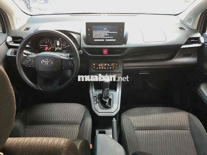Toyota Avanza Premio 2022 CVT - 50000 km