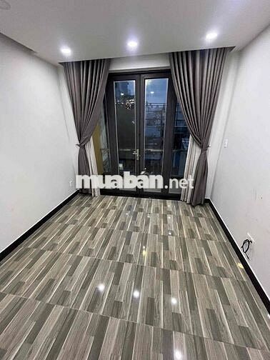 PHÒNG CHÍNH CHỦ MỚI XẬY - QUẬN 11