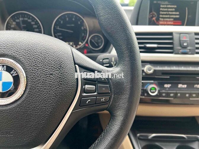 BMW 3 Series 2015 320i - 110000 km