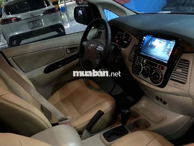 Toyota Innova 2015 2.0G - 189000 km