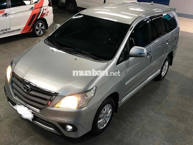 Toyota Innova 2015 2.0G - 189000 km