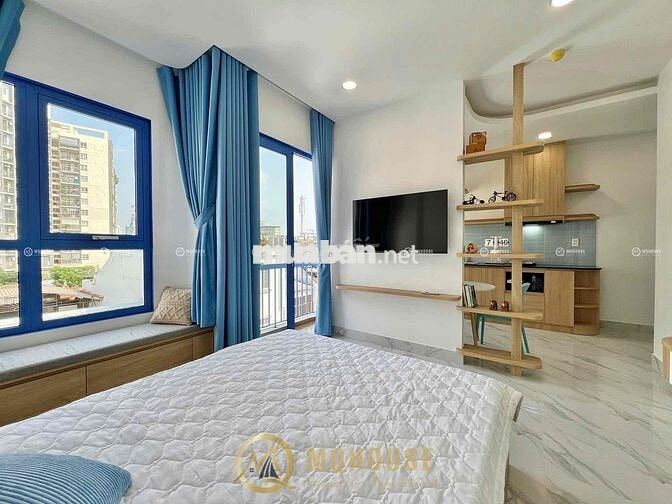 Căn Hộ Cửa Sổ Trời Tách Bếp Phú Nhuận Gần Phan Xích Long Trường Sa Q1