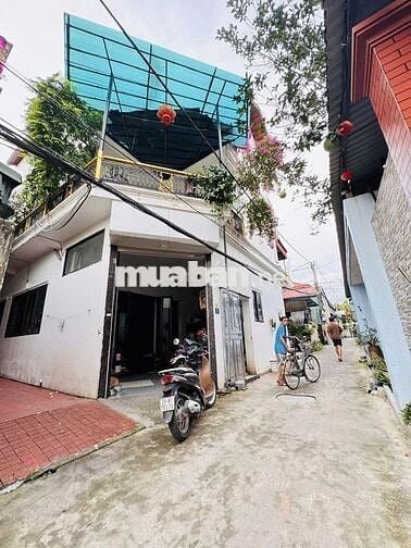 BIỆT THỰ 3 TẦNG -CĂN GÓC 2 MẶT TIỀN -VIEW HỒ -ĐƯỜNG Ô TÔ THÔNG THOÁNG
