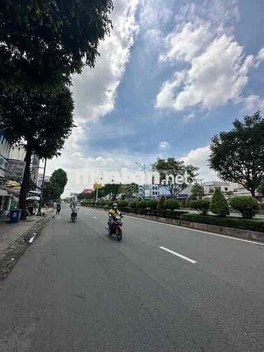 MT TRƯỜNG CHINH, KẸP HẺM, THT, Q12, NGANG 11M, DÒNG TIỀN 22tr/Tháng