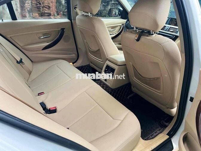 BMW 3 Series 2015 320i - 110000 km