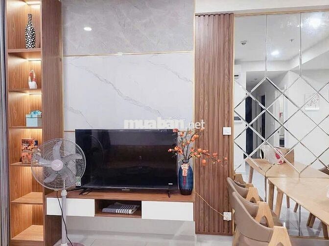 Cho thuê căn hộ 2PN 2WC có sẵn nội thất view Landmark ngay VSIP1