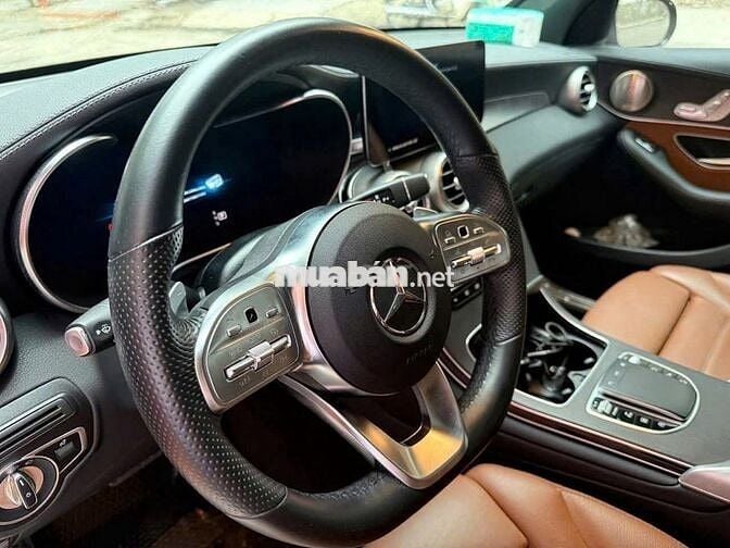 Mercedes Benz GLC 2022 300 4Matic - 36000 km