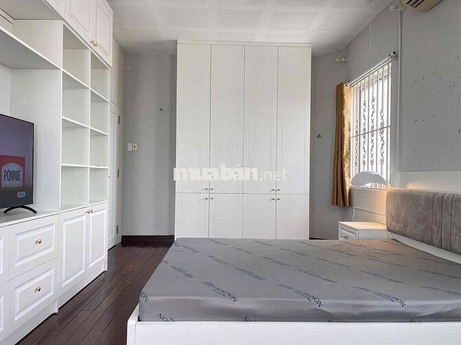Penhouse 150m2 2PN Ban công view toàn thành Bình Thạnh