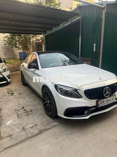 Mercedes Benz C Class 2015 - 80000 km