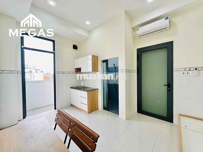 🌆 PHÒNG BAN CÔNG CỬA SỔ ĐẦY ĐỦ NỘI THẤT
