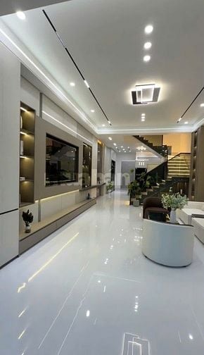 BÁN NHÀ ĐẸP 1 trệt 1 lầu giá 2 tỷ 500 triệu TRUNG TÂM TP. TDM